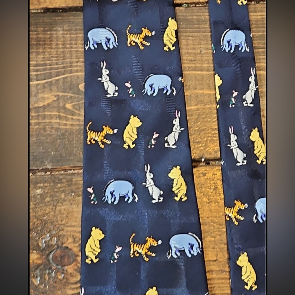 Classic Pooh Silk Tie - 100% silk hand made vintage/retro navy blue - Picture 7 of 7
